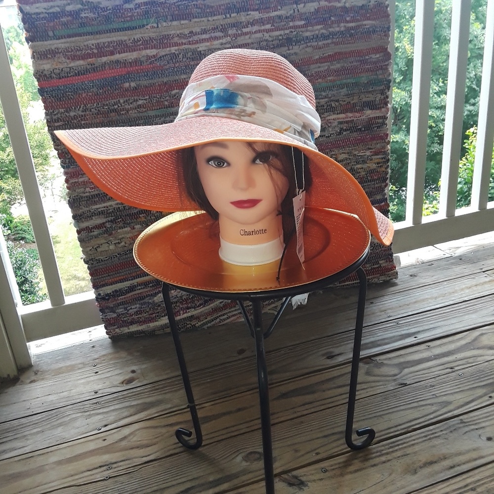 Summer/beach hat.